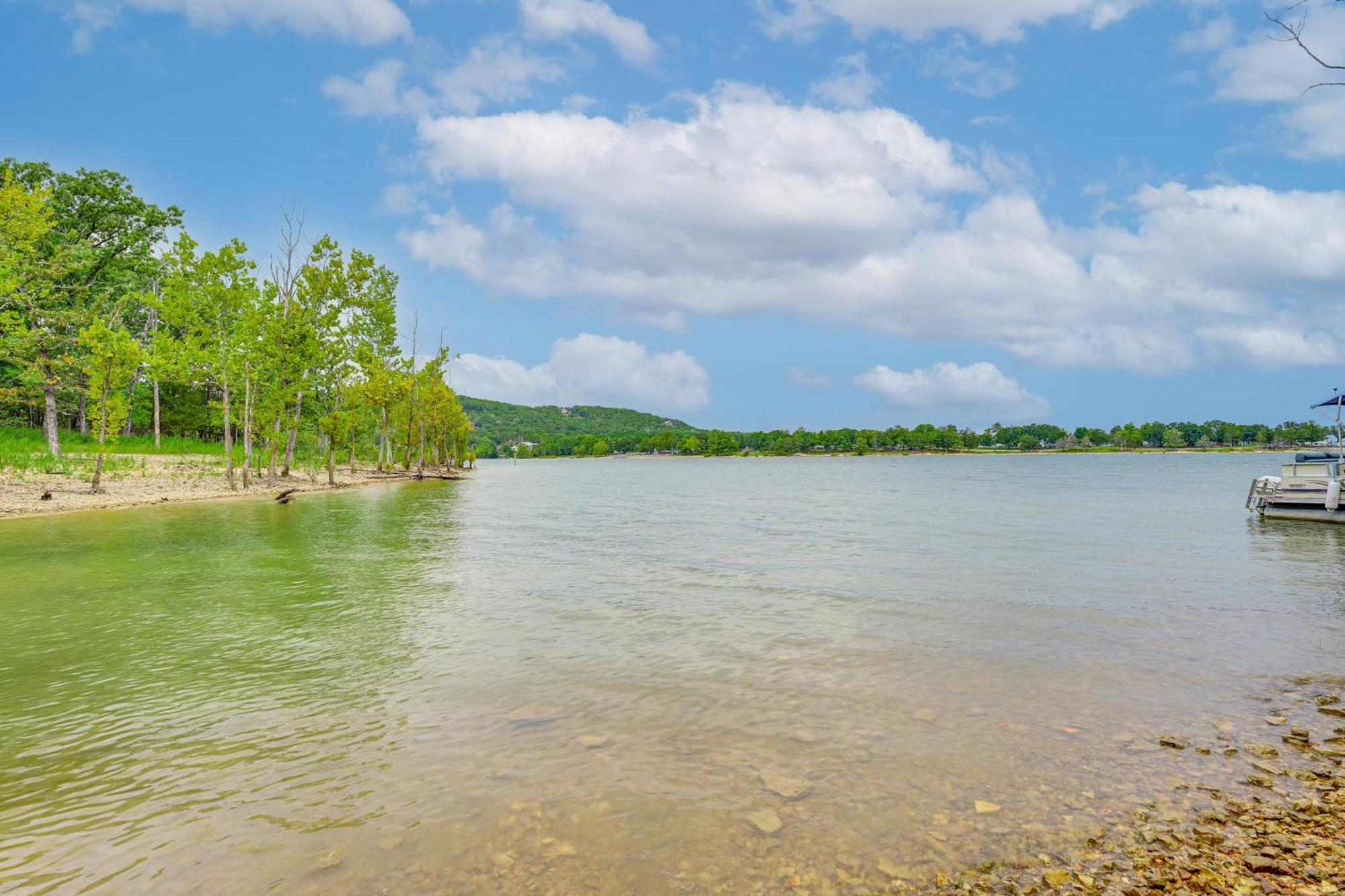 Cabin On Table Rock Lake With Hot Tub And Fire Pit! Villa Blue Eye Buitenkant foto