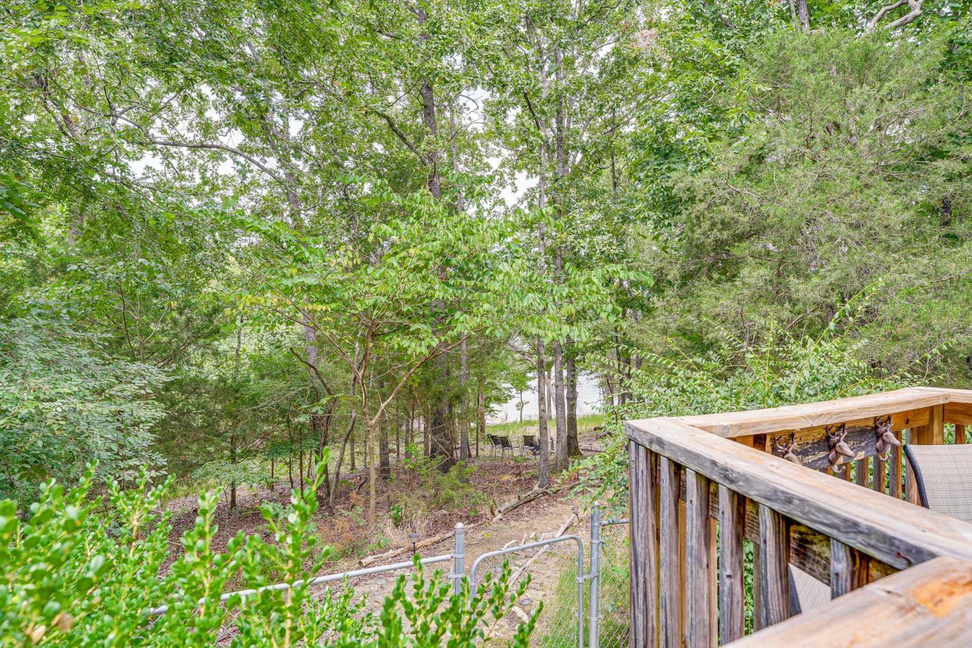 Cabin On Table Rock Lake With Hot Tub And Fire Pit! Villa Blue Eye Buitenkant foto