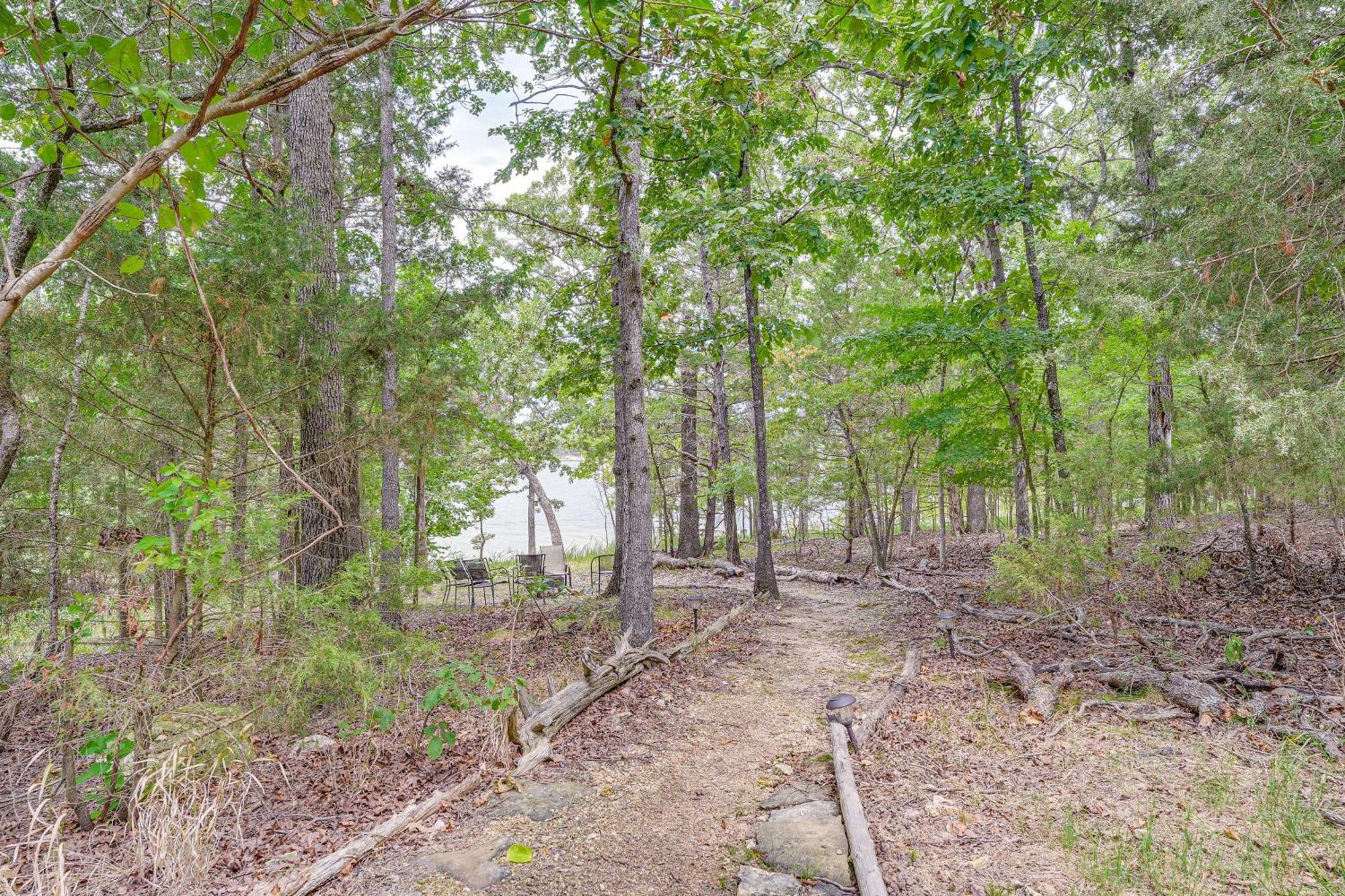 Cabin On Table Rock Lake With Hot Tub And Fire Pit! Villa Blue Eye Buitenkant foto